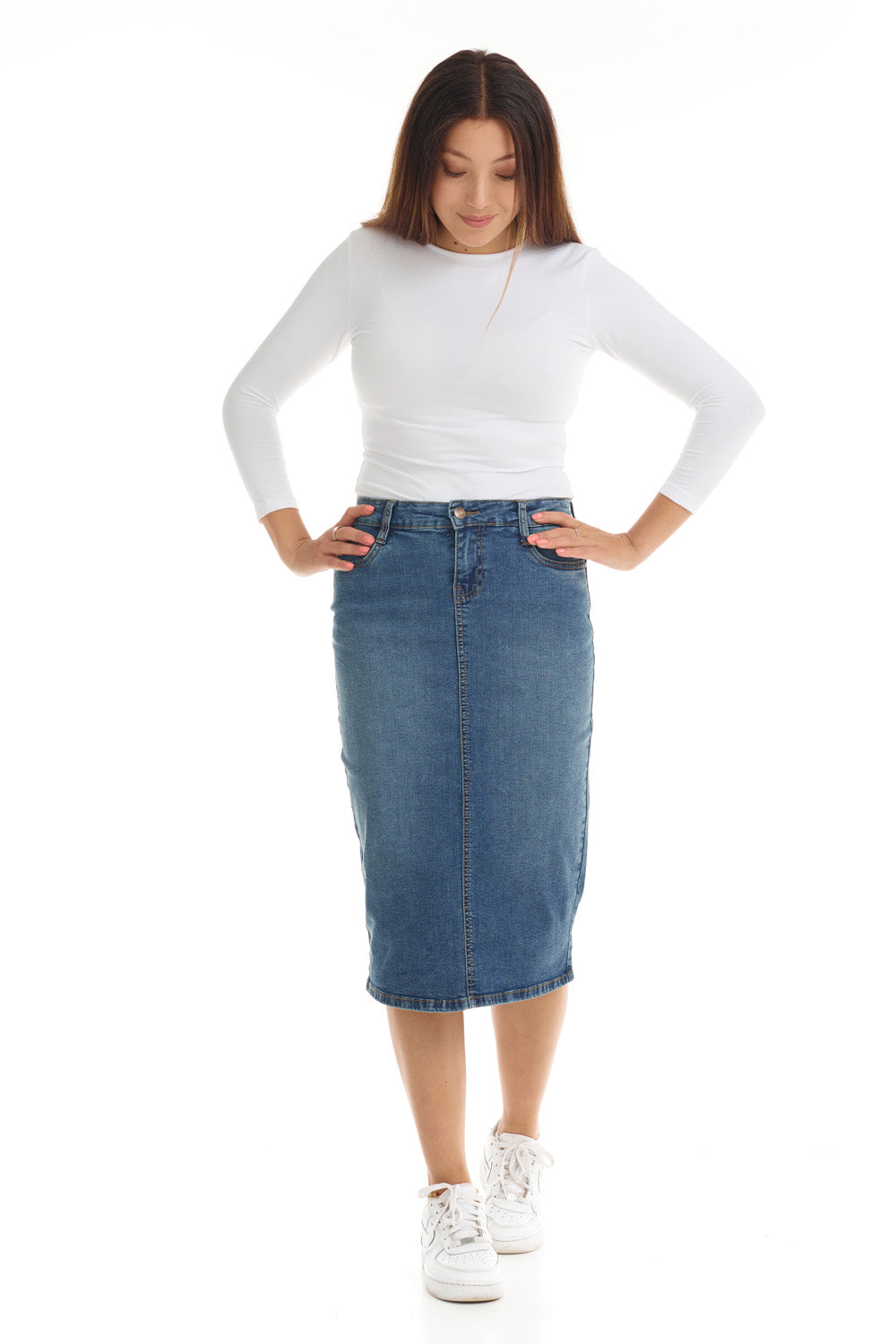 Tznius Classic blue jean midi pencil skirt for women with button zipper and pockets